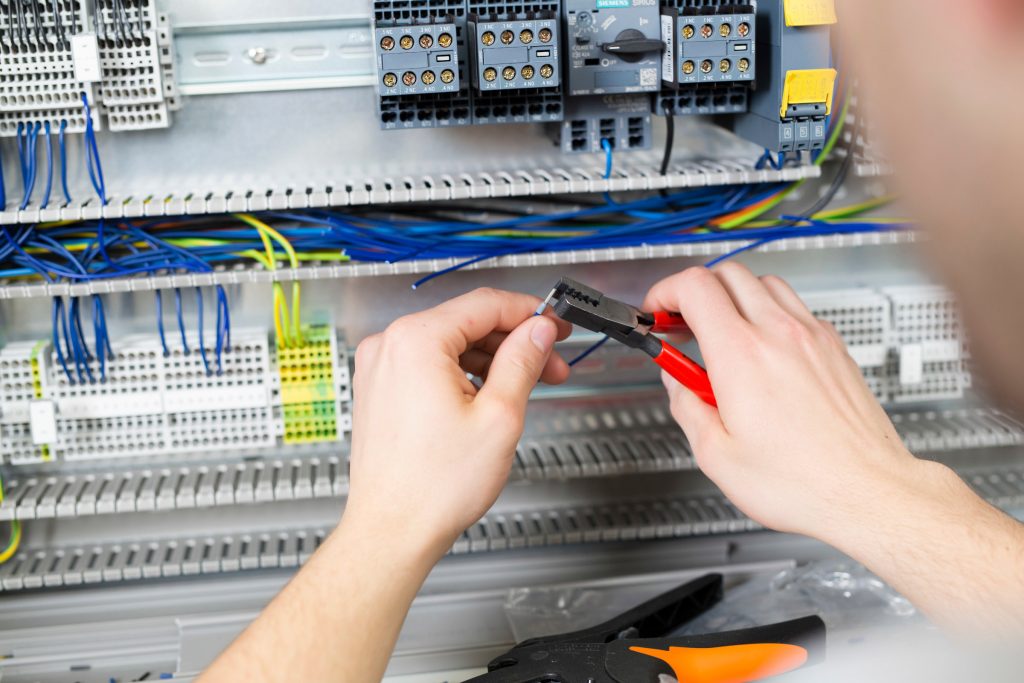 Elektroinstallation - Schaltschrank